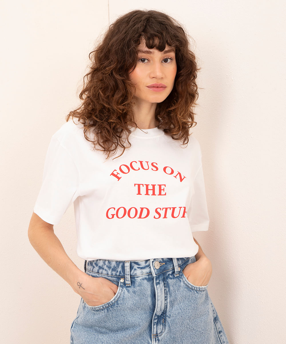 camiseta de algodão focus on the good stuff manga curta mindset off white