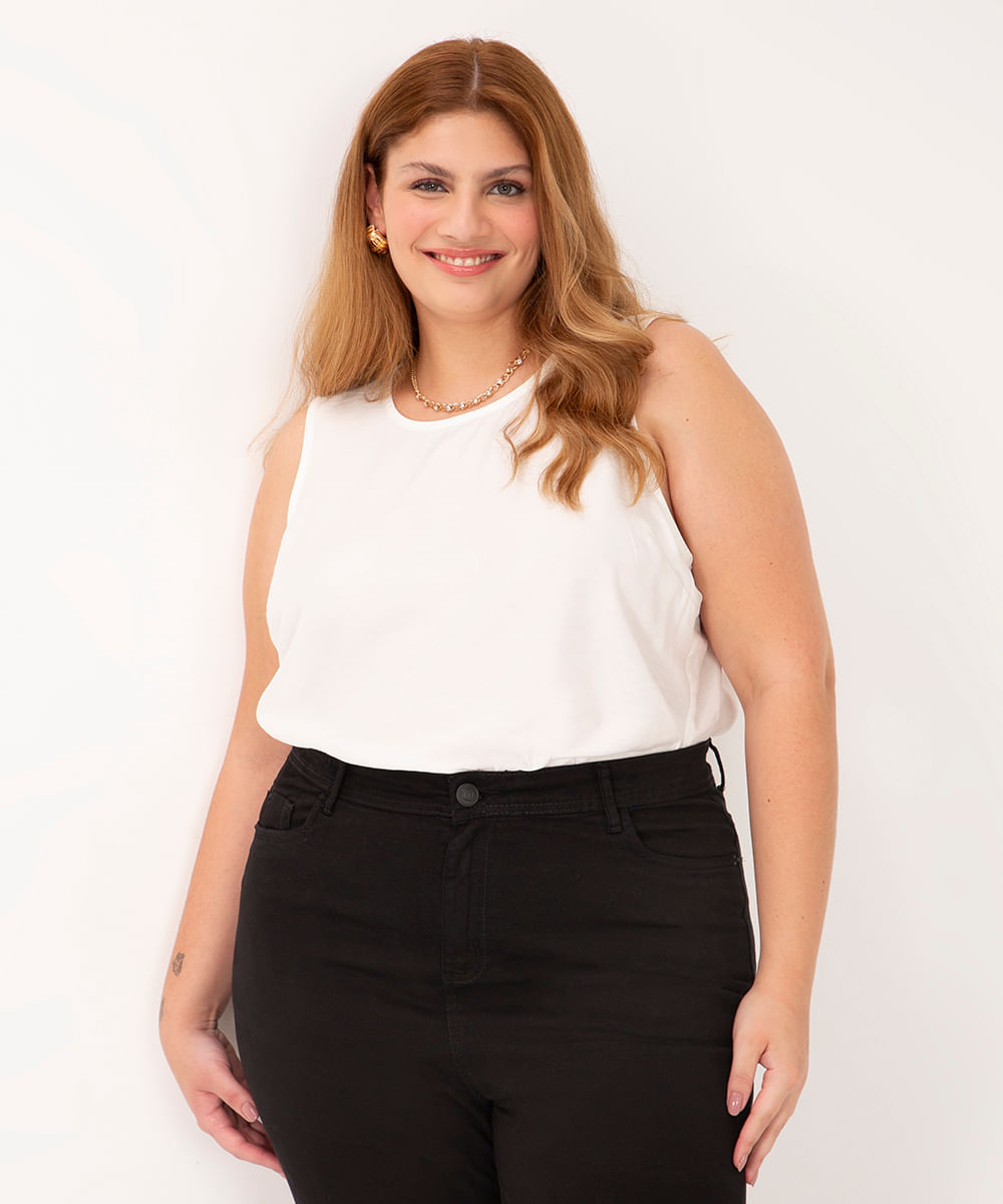 regata plus size texturizada gola redonda off white