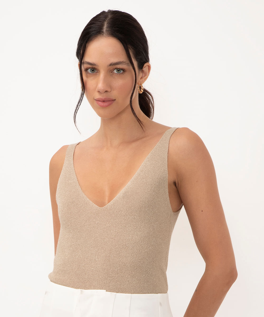 blusa em tricot lurex decote v alça média dourado