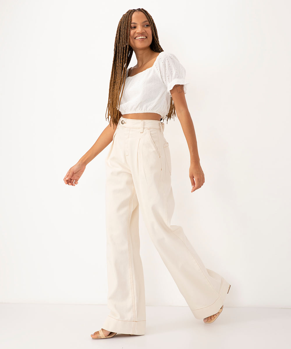 calça de sarja wide leg cargo cintura alta cru