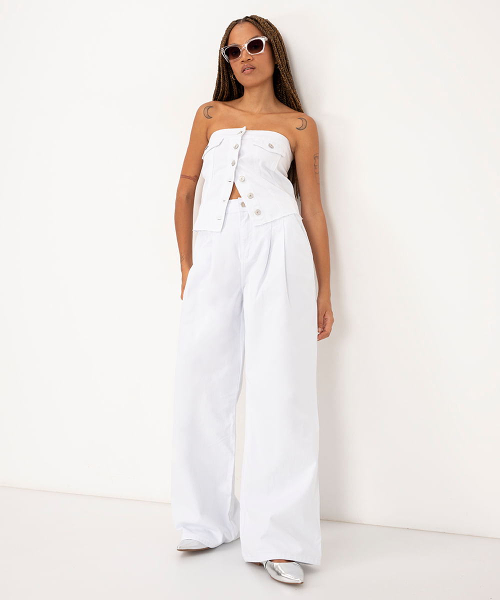 calça de sarja wide leg cintura alta com pregas branco