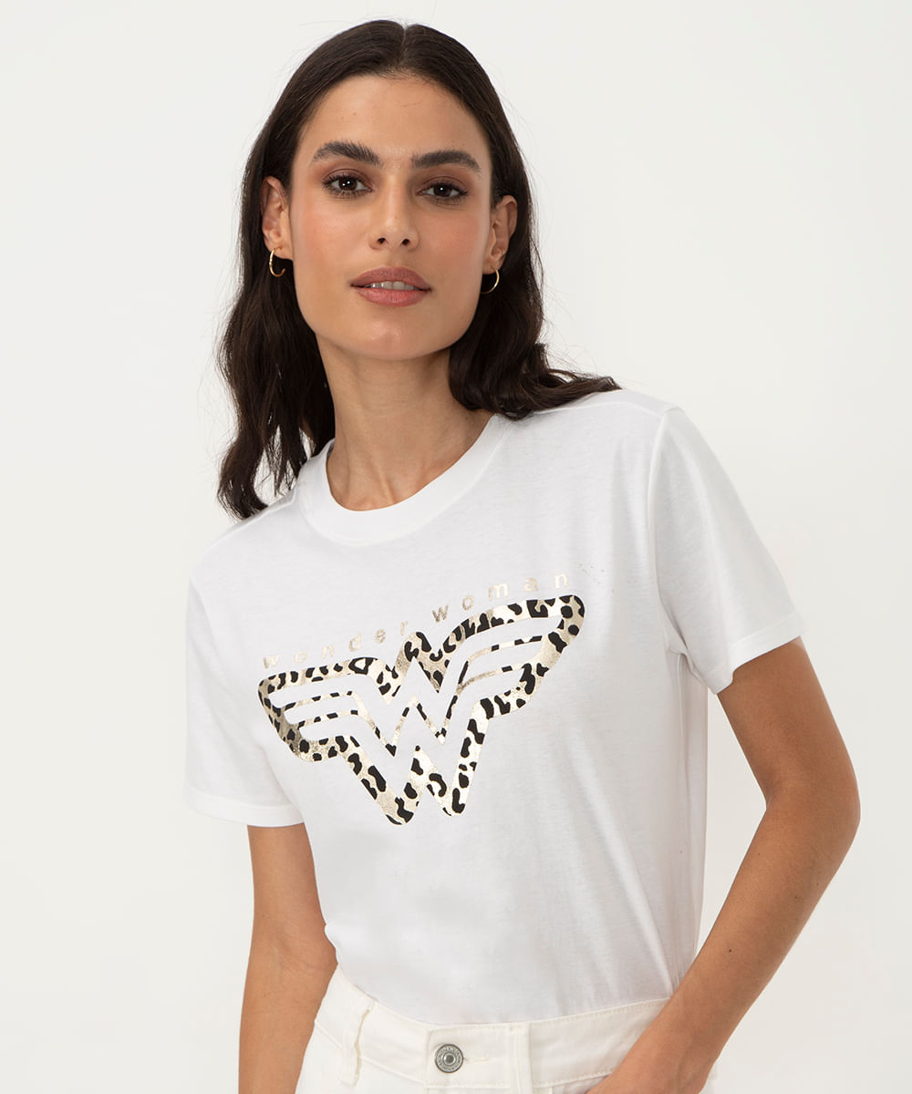 camiseta de algodão mulher maravilha manga curta off white