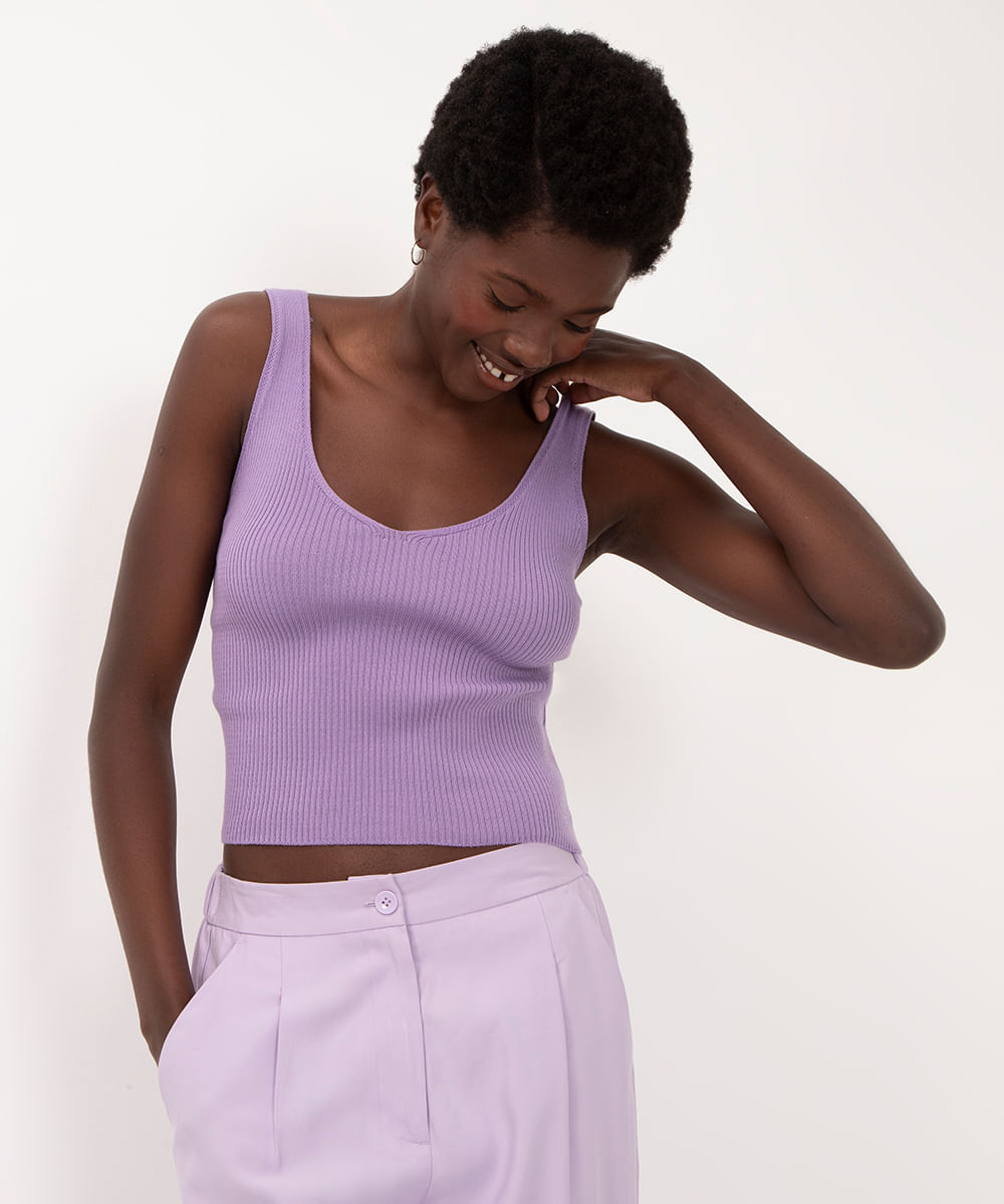 regata de tricot cropped decote v roxo claro