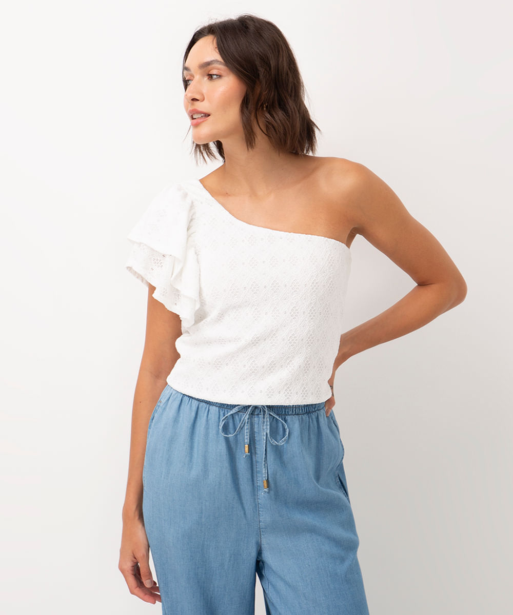 blusa de laise ombro único com babado off white