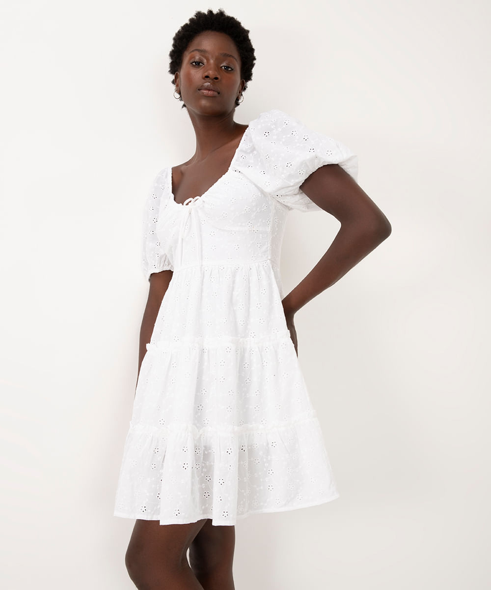 vestido de laise mini manga bufante off white