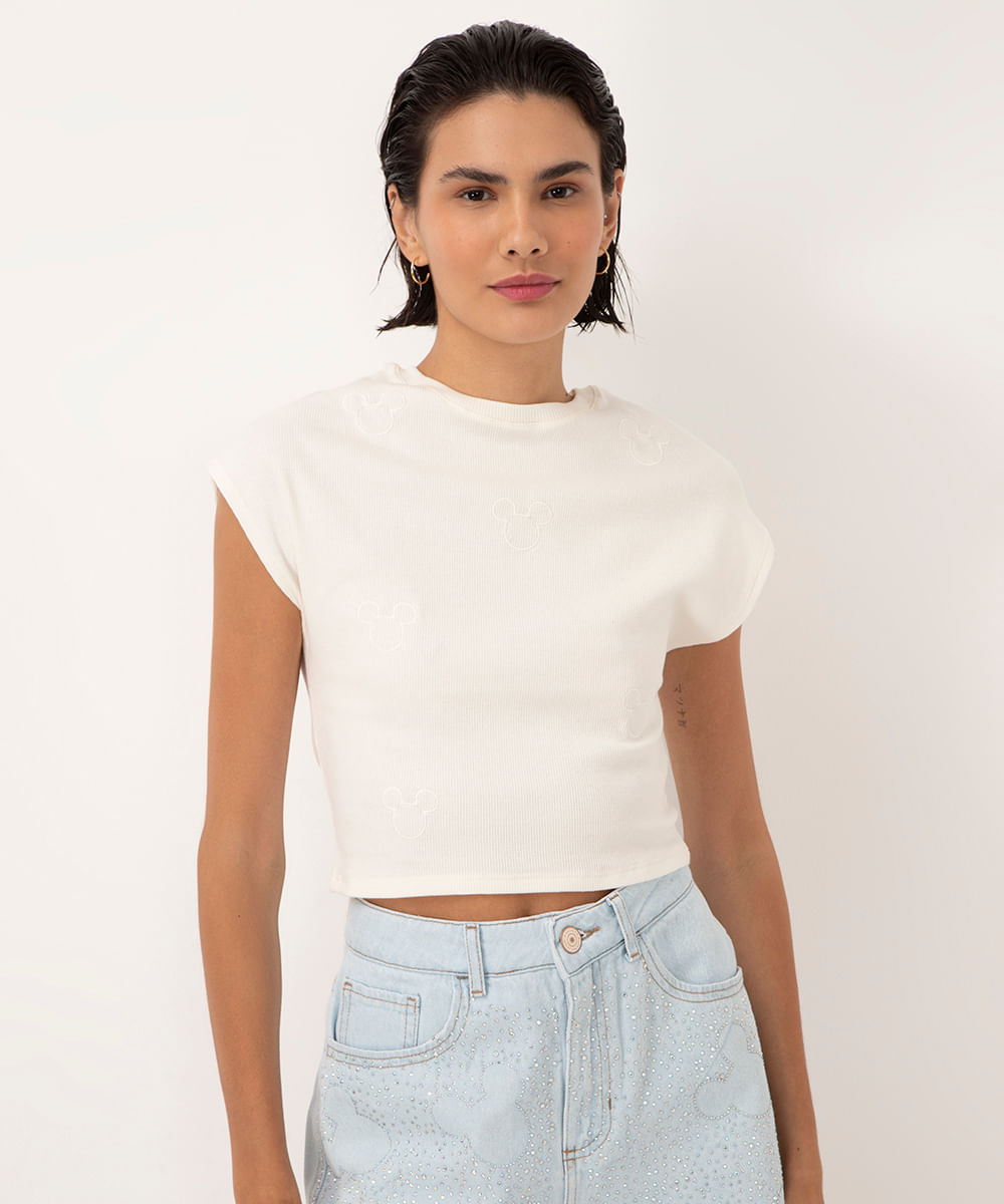 cropped bordado mickey manga curta off white