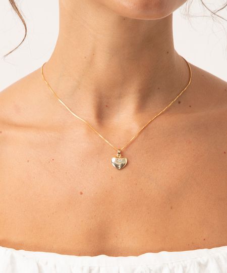 colar com pingente de coração e zircônia dourado Único