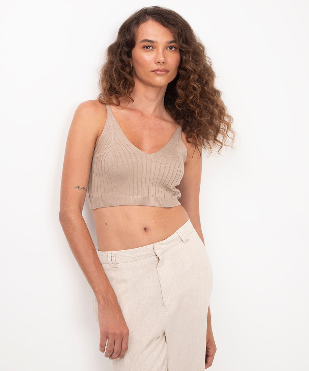 cropped de tricot decote v bege