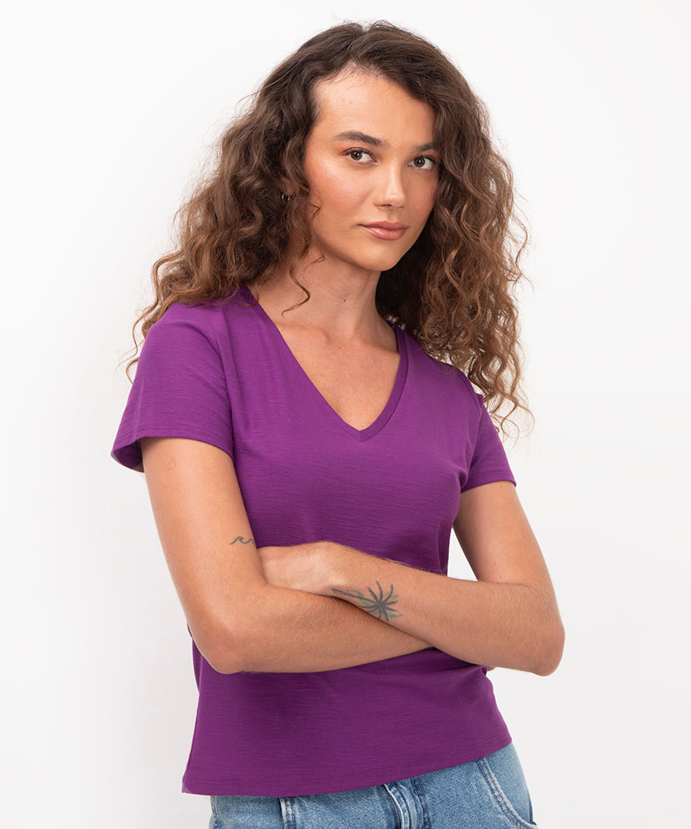 blusa básica flamê de algodão decote v roxo