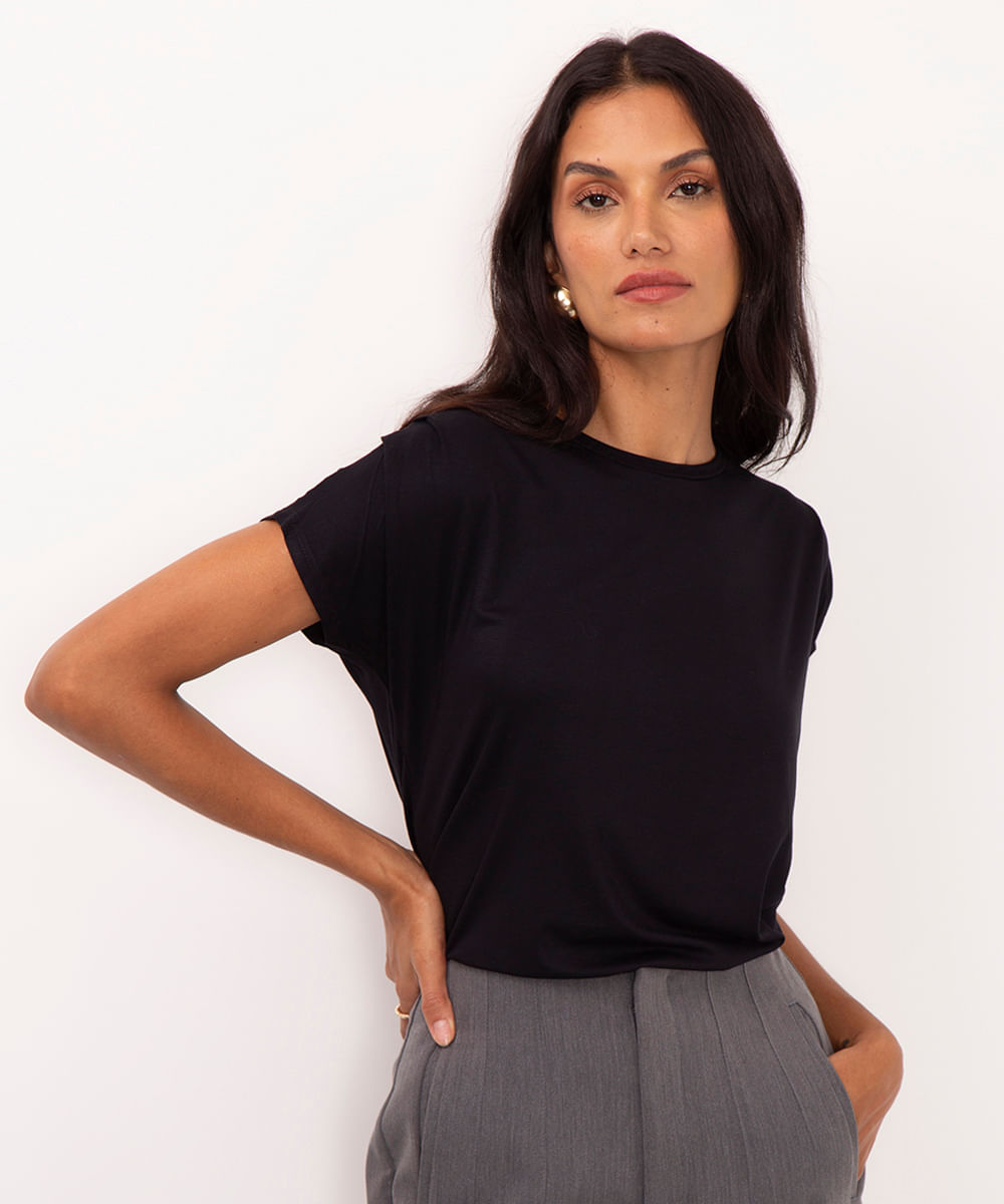 blusa de viscose com pregas preta