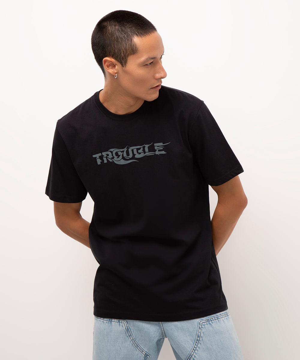 camiseta de algodão manga curta trouble preto