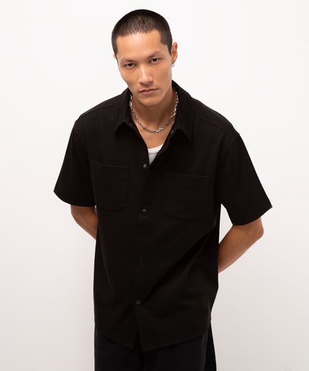camisa manga curta com bolso preto M camisa manga curta com bolso preto M