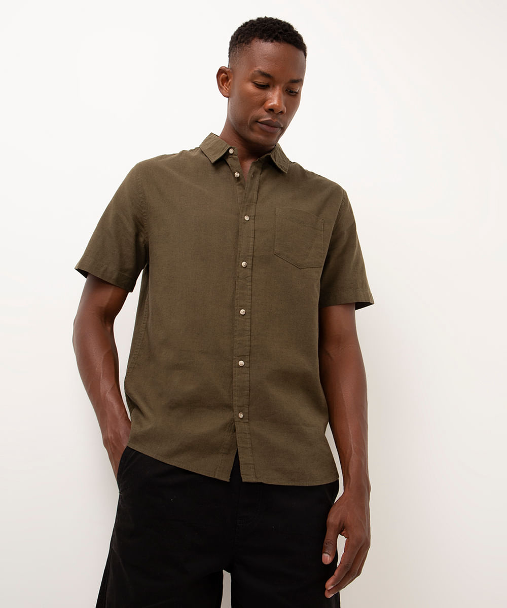 camisa comfort com linho manga curta - verde militar