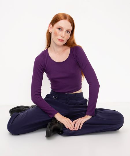 blusa de poliamida canelada cropped manga longa roxo PP blusa de poliamida canelada cropped manga longa roxo PP