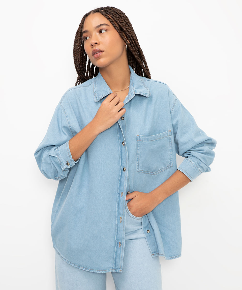 camisa jeans oversized manga longa azul claro