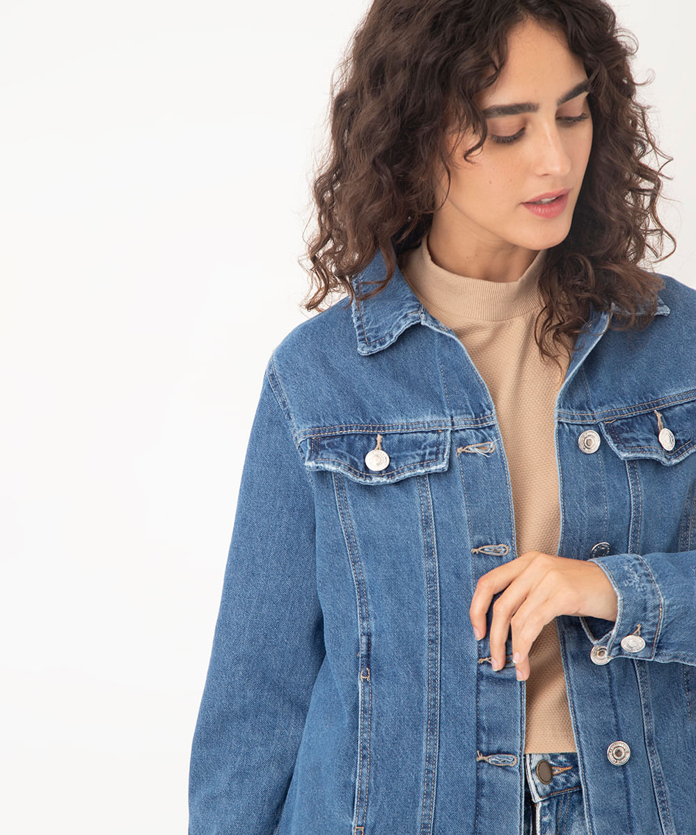 jaqueta jeans com bolsos azul