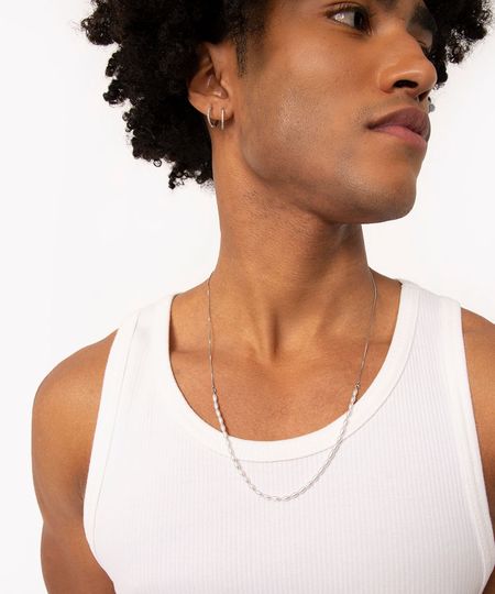 kit de 2 colares de miçangas peroladas e corrente prata Único kit de 2 colares de miçangas peroladas e corrente prata Único