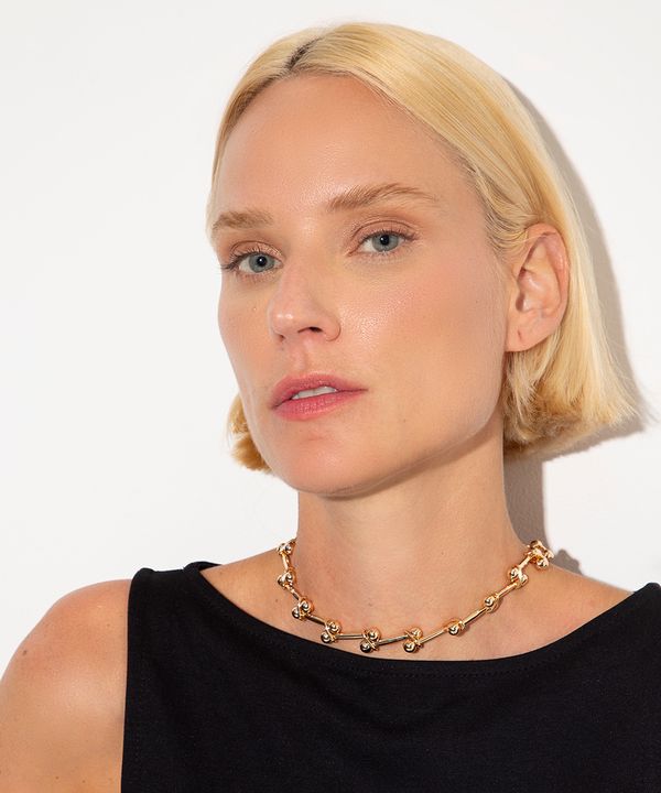 colar choker pinos mindset dourado UNICO