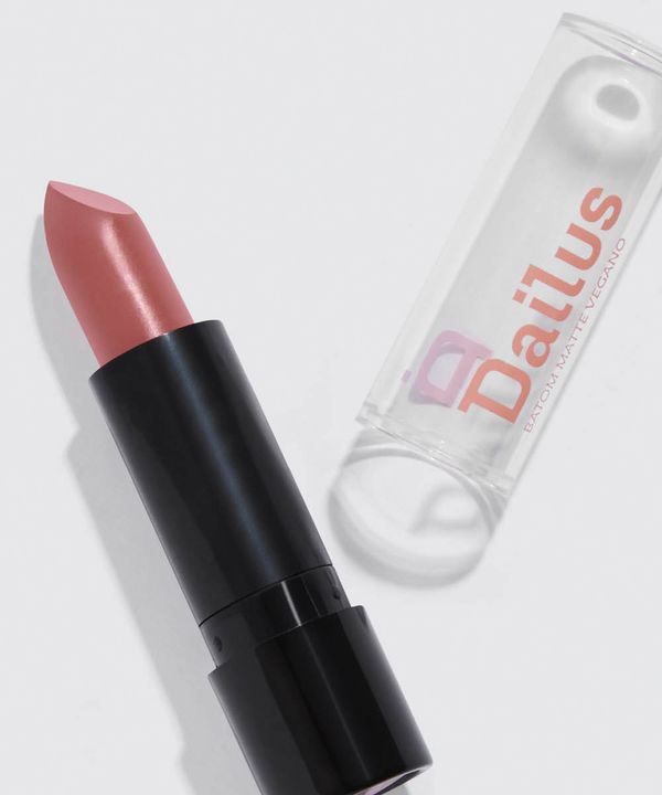batom dailus matte desenrolada UNICO