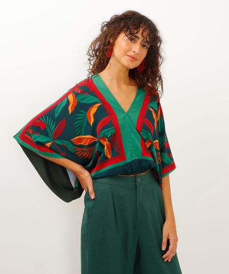 blusa bata de viscose folhagem verde M