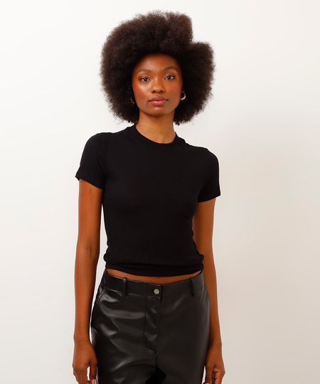 camiseta de viscose manga curta canelada preta P camiseta de viscose manga curta canelada preta P