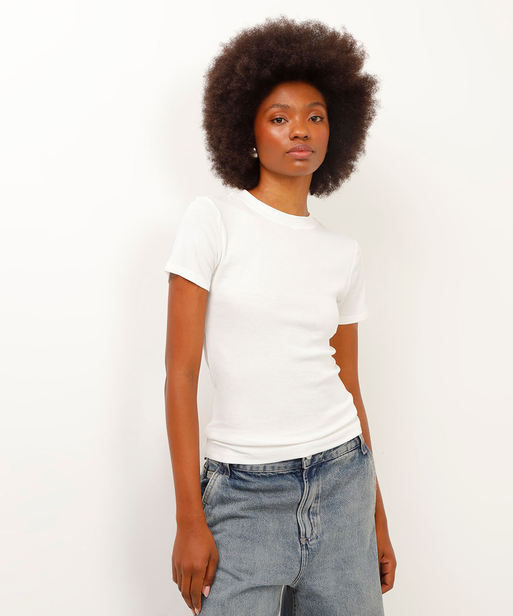camiseta de viscose manga curta canelada off white