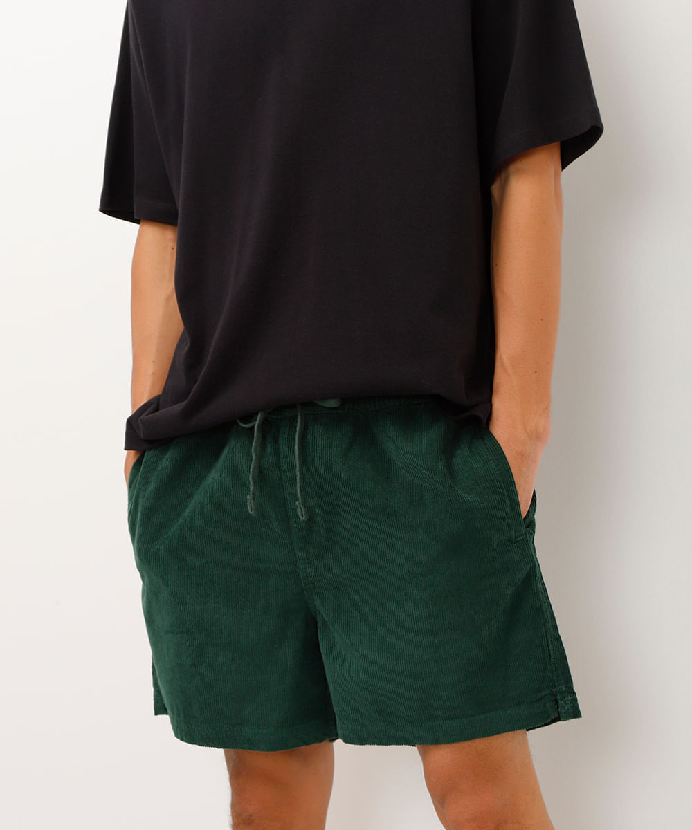 short de veludo cotelê com bolsos verde
