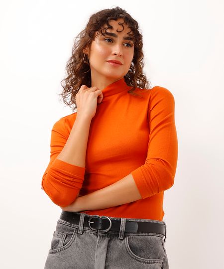 blusa básica alongada gola alta laranja PP