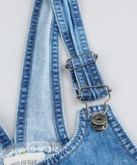 Salopete-Jeans-com-Ziper-de-Argola-e-Barra-Desfiada-Azul-Escuro-9169518-Azul_Escuro_4