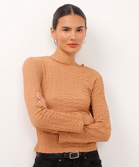 blusa manga longa texturizada com frufru bege P blusa manga longa texturizada com frufru bege P