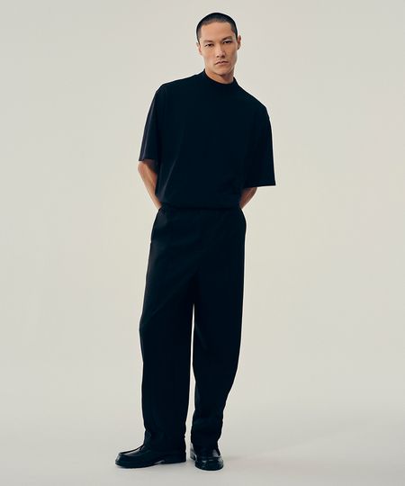 calça jogger alfaiataria cós elástico preta 42