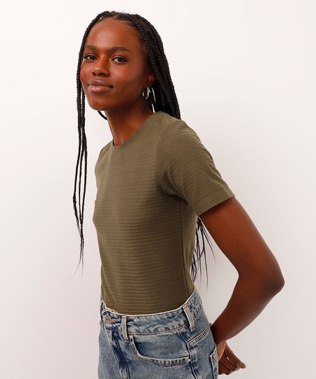 blusa baby look texturizada manga curta kaki - verde militar M blusa baby look texturizada manga curta kaki - verde militar M
