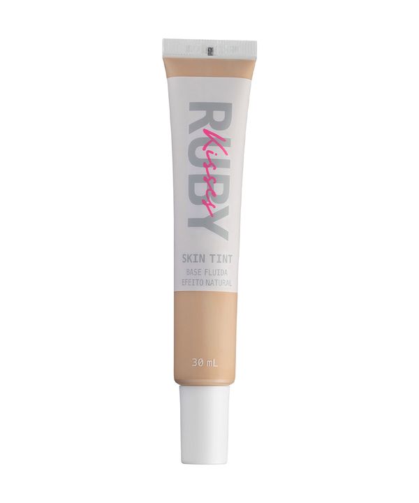 base fluida efeito natural skin tint cor 122 ruby kisses UNICO