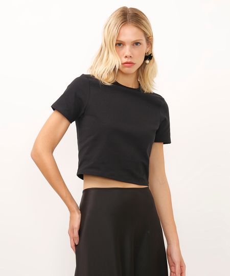 camiseta baby look decote redondo preta PP