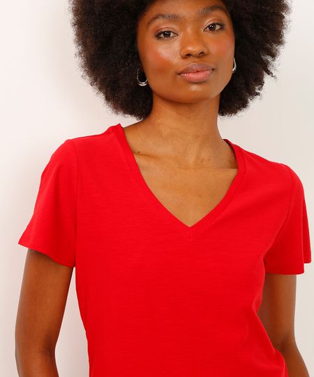 camiseta de algodão peruano decote v vermelha G camiseta de algodão peruano decote v vermelha G