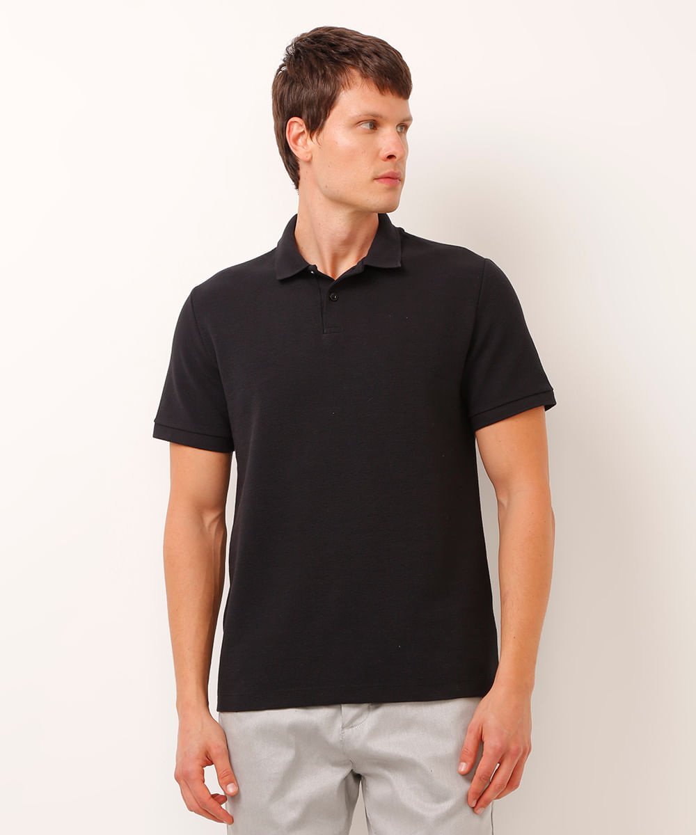 polo comfort com botão texturizada preta