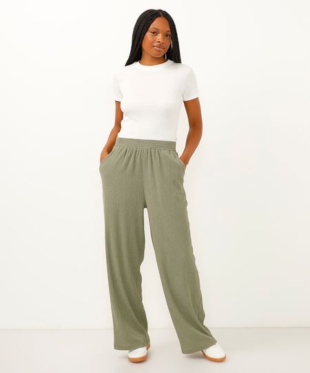 calça wide leg com bolsos texturizada verde PP calça wide leg com bolsos texturizada verde PP