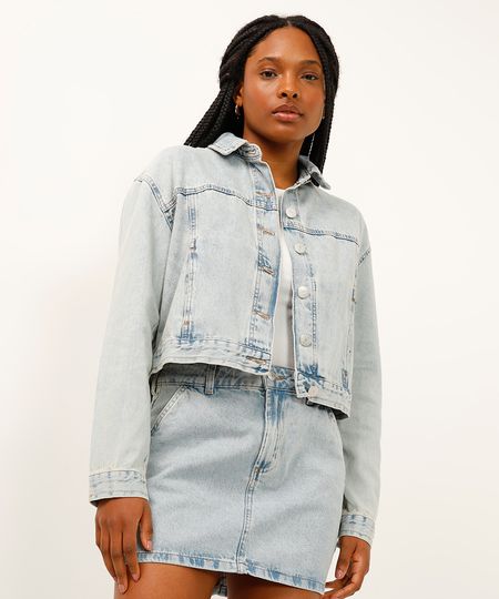 jaqueta jeans cropped com botões azul PP
