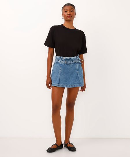 short saia jeans cintura alta com cinto fivela e pregas azul 36