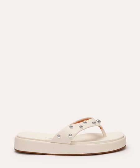 sandália flat de dedo com tachas vizzano branco 36