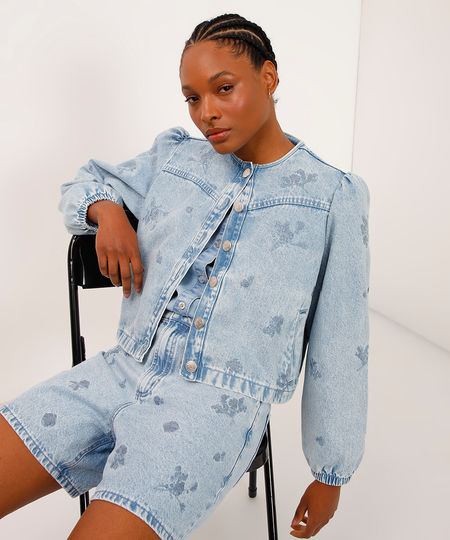 jaqueta shacket jeans bordado floral azul P
