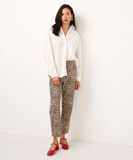 calça mom de sarja cintura super alta animal print bege 34