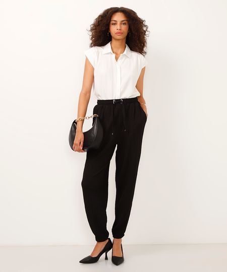calça jogger texturizada preta PP