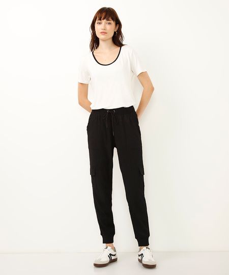 calça jogger bolsos cargo texturizada - preto M calça jogger bolsos cargo texturizada - preto M