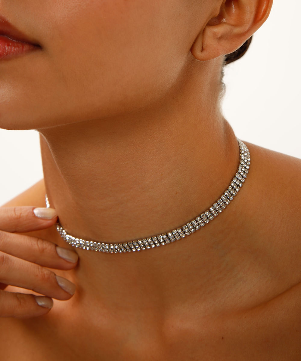 colar gargantilha de strass prateada