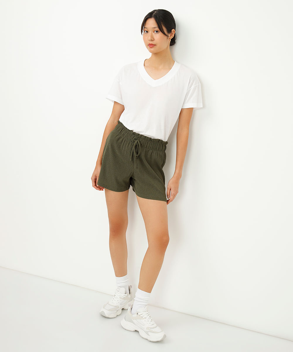 short clochard cós com elástico e cordão texturizado verde