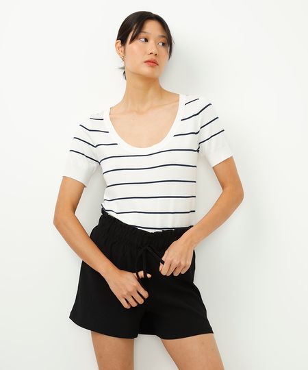 short clochard cós com elástico e cordão texturizado preto PP short clochard cós com elástico e cordão texturizado preto PP