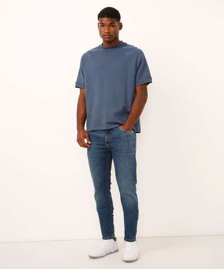 calça carrot jeans com bolsos azul 36
