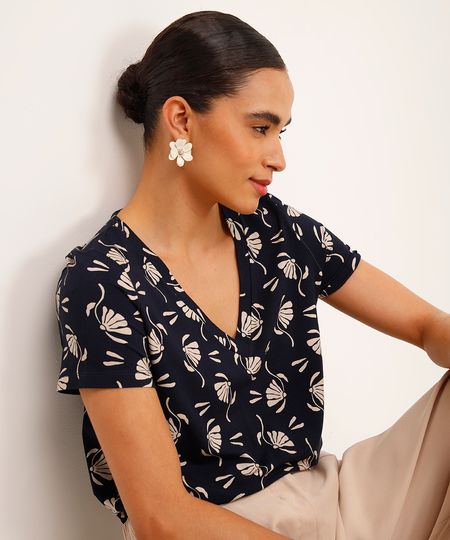 blusa de viscose folhagem decote v azul PP