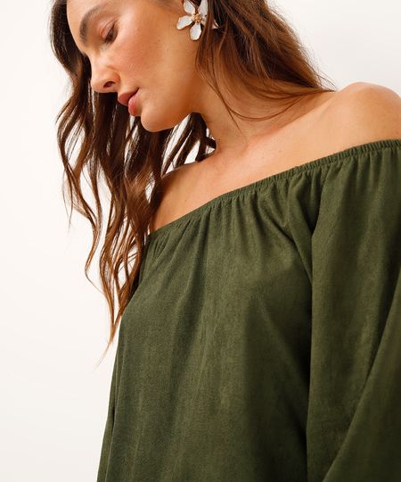 blusa de suede ombro a ombro manga bufante verde GG blusa de suede ombro a ombro manga bufante verde GG
